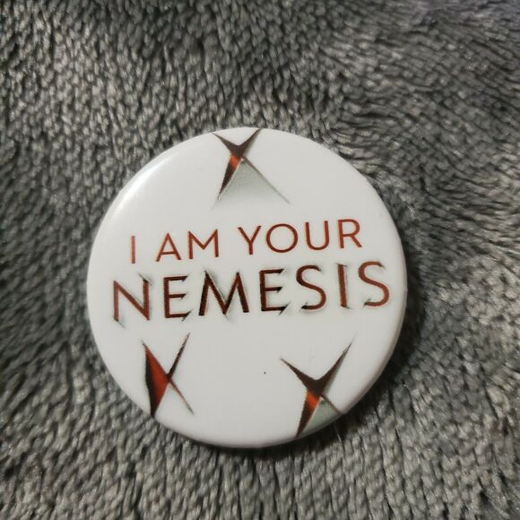 NYCC Resident Evil I am Your Nemesis Pin - Picture 1 of 2